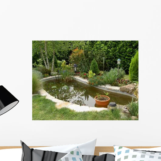 Bassin Pour Poisson Rouge Wall Decal