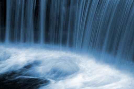 Chute D'eau Wall Decal