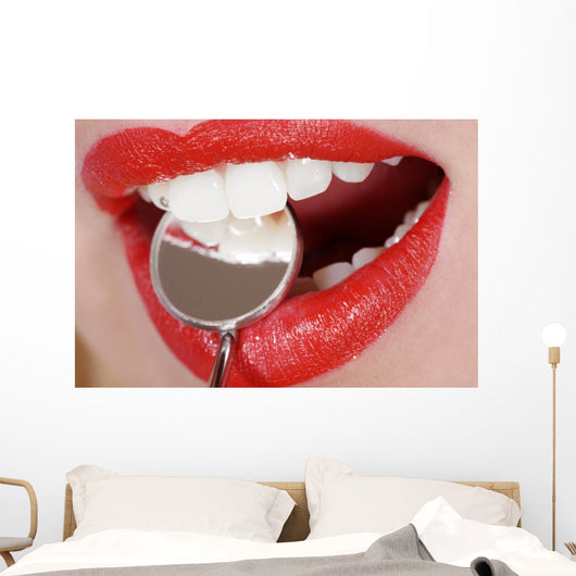 Mouth Mirror Shows Clean