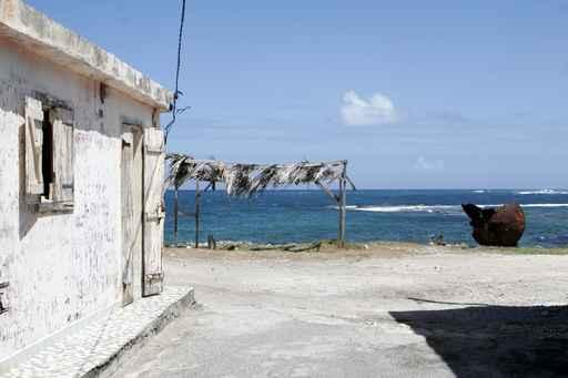 Village Antillais Wall Decal
