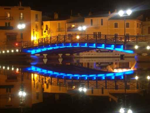 Martigues Nuit Wall Decal