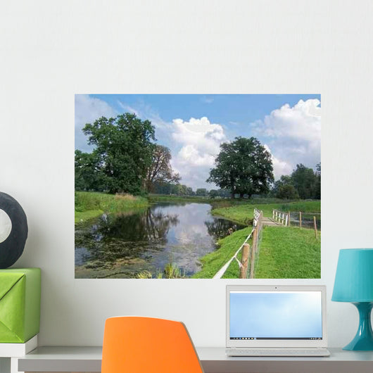 Fluss im Gr Nen Wall Decal