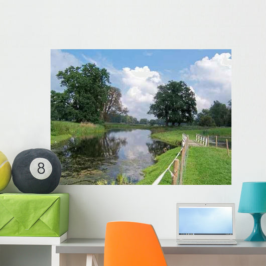 Fluss im Gr Nen Wall Decal