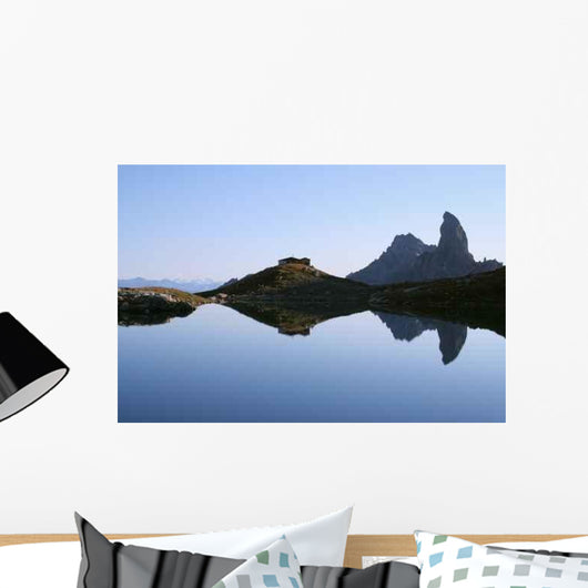 Lac Presset Wall Decal