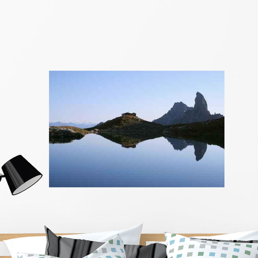 Lac Presset Wall Decal