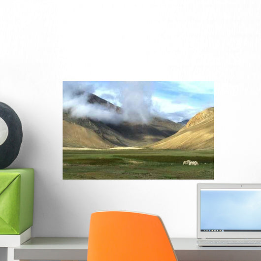 Une Plaine Au Tibet Wall Decal
