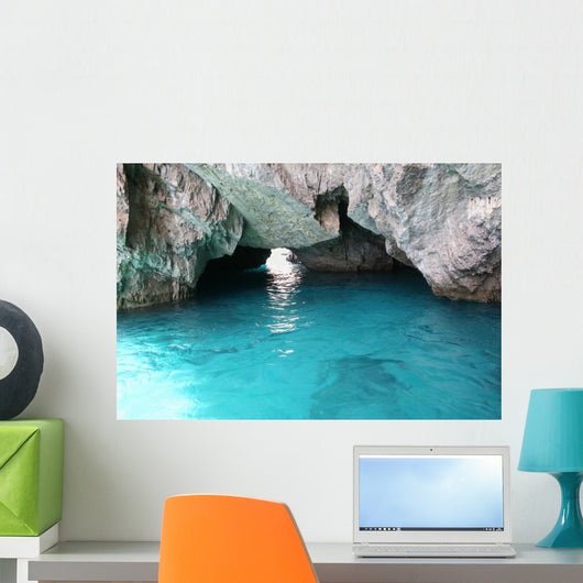 Beautiful Crystal Turquoise Water Wall Decal