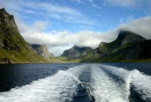 Lofoten Bootsfahrt Wall Decal