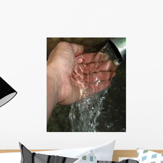 Frisches Kaltes Wasser Einer Wall Decal