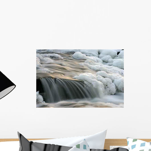 Vertraumt Wall Decal