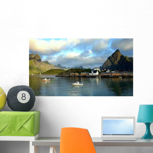 Lofotenh Tten Wall Decal