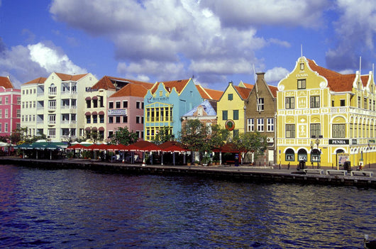 hafenpromenade von willemstad, curacao Wall Mural