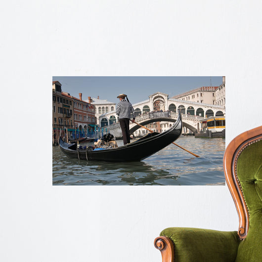 Gondolier Rialto Bridge Grand
