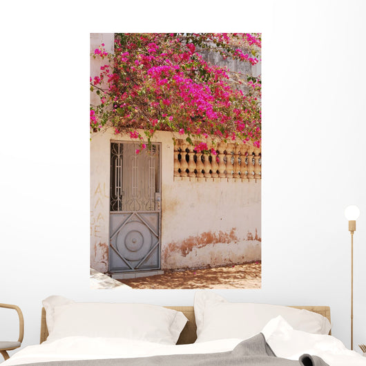 Porte D'entree Et Bougainvilliers Wall Mural