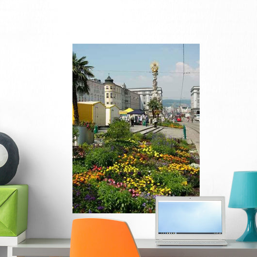 Linz Et Sa Place Wall Decal