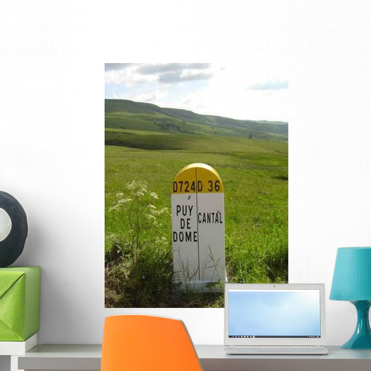 Limite Du Departement Entre Wall Decal