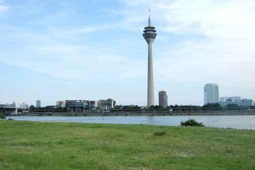D Sseldorfer Fernsehturm Wall Decal