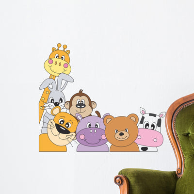 Tarjeta Animales Espacio En Wall Decal shown on a wall