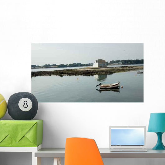 La Petite Mer Wall Decal