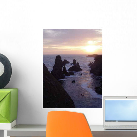 Needles Port-cotton Wall Decal