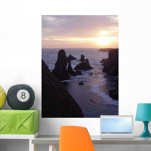 Needles Port-cotton Wall Decal