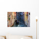 Gondoleer in Narrow Venice Canal Wall Decal
