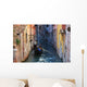 Gondoleer in Narrow Venice Canal Wall Decal