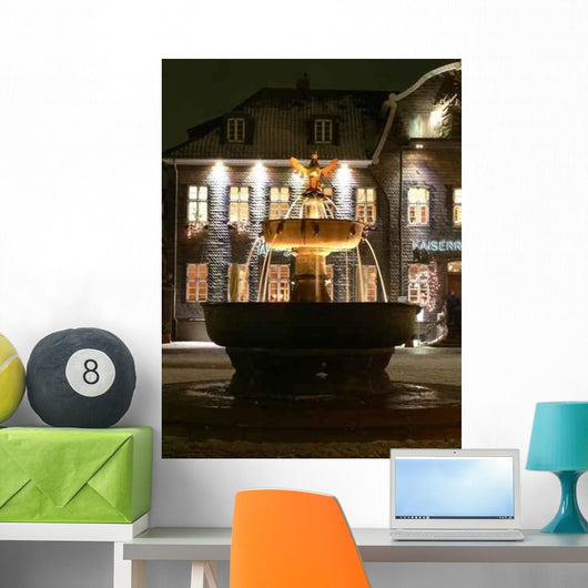 Goslarer Marktbrunnen Bei Nacht Wall Decal