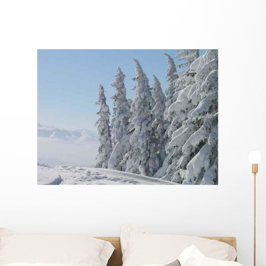 Verschneite Bergwelt Wall Decal