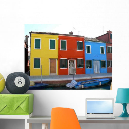 Burano Maisons Colorees Jaune Wall Decal