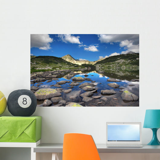 Glacial Lake Zabecko with