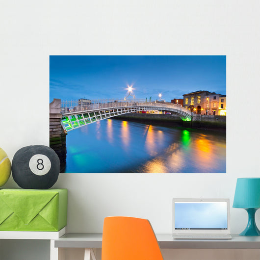 Ha'penny Bridge Dublin Night