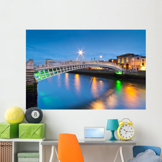 Ha'penny Bridge Dublin Night