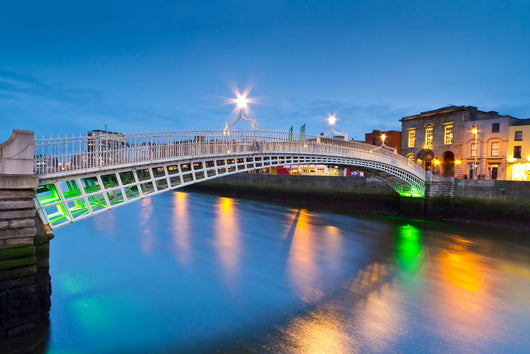 Ha'penny Bridge Dublin Night