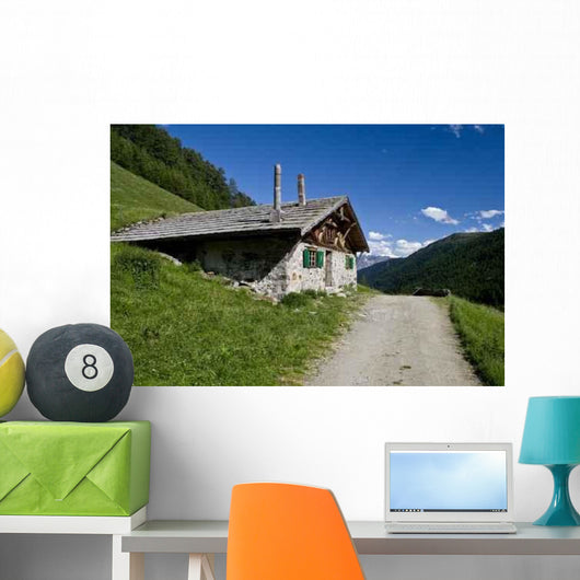 Almh Tte Wall Decal