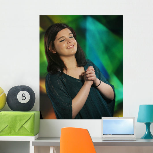 Prayerful Praise Wall Mural