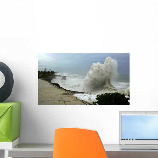 Hurricane Dean 8 Wall Decal