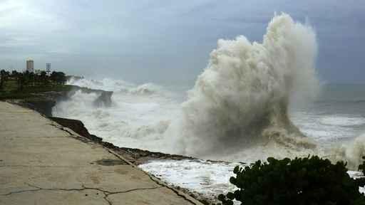 Hurricane Dean 8 Wall Decal