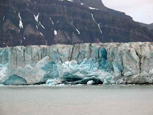 Chute Serac D'un Glacier Wall Decal