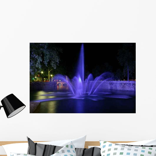 Jardins La Fontaine Wall Decal