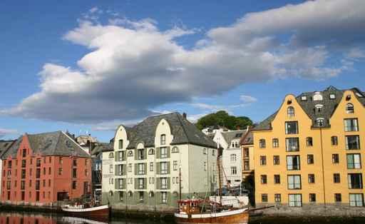 Hauser Alesund Norwegen Wall Decal
