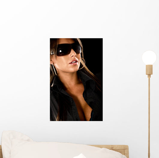 fashion woman portrait with sunglasses Wall Mural