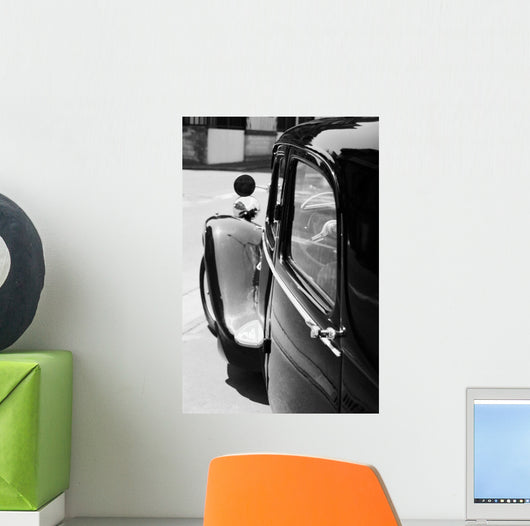 Traction Avant Noir Et Blanc Wall Mural