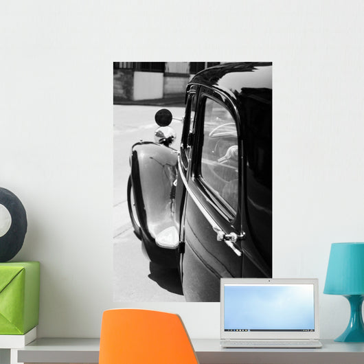 Traction Avant Noir Et Blanc Wall Mural