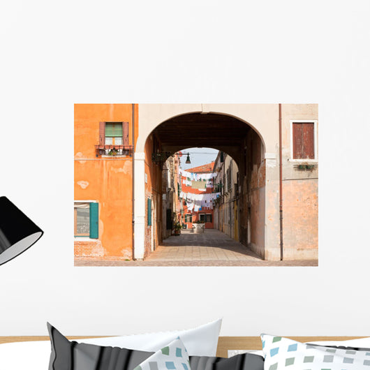 Venetian Yard