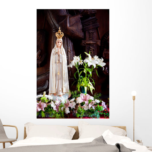 Statue Mary