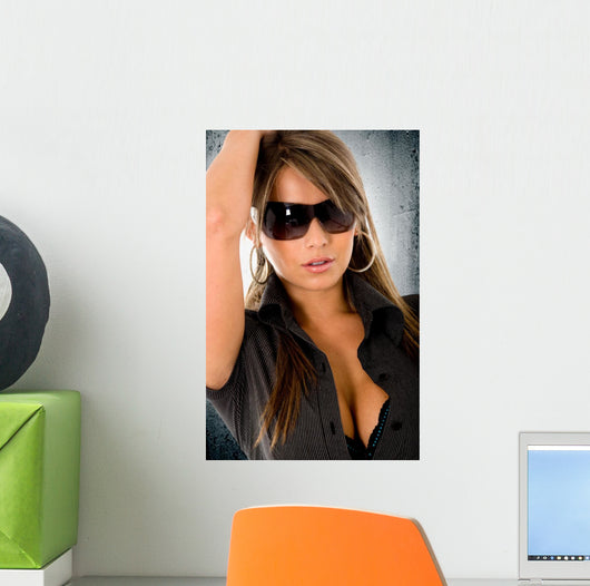 beautiful fashion woman - sunglasses Wall Mural