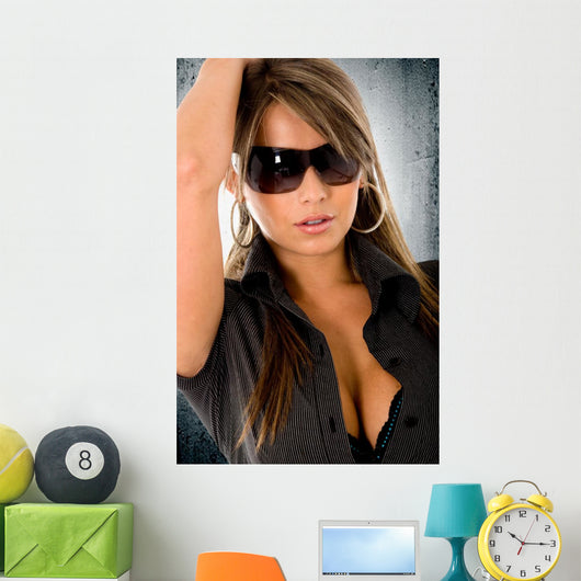 beautiful fashion woman - sunglasses Wall Mural