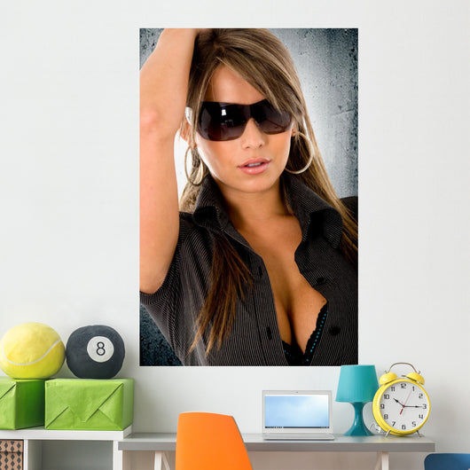 beautiful fashion woman - sunglasses Wall Mural