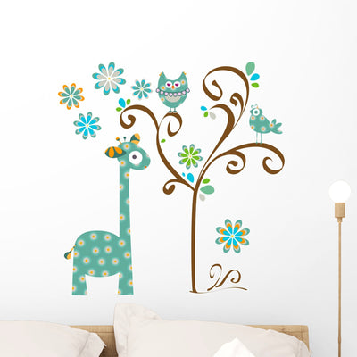 Owl and Giraffe shown on a wall